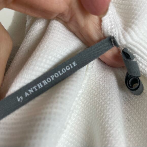 By Anthropologie Off White Tie Waist Knit V Neck Top Large - Picture 6 of 7